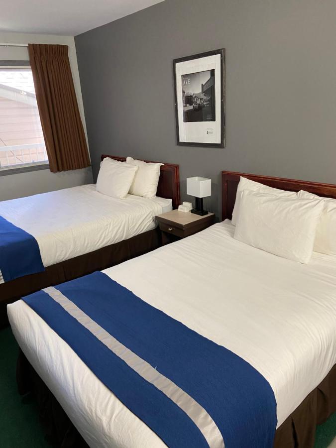 Monashee Lodge Revelstoke Exteriér fotografie