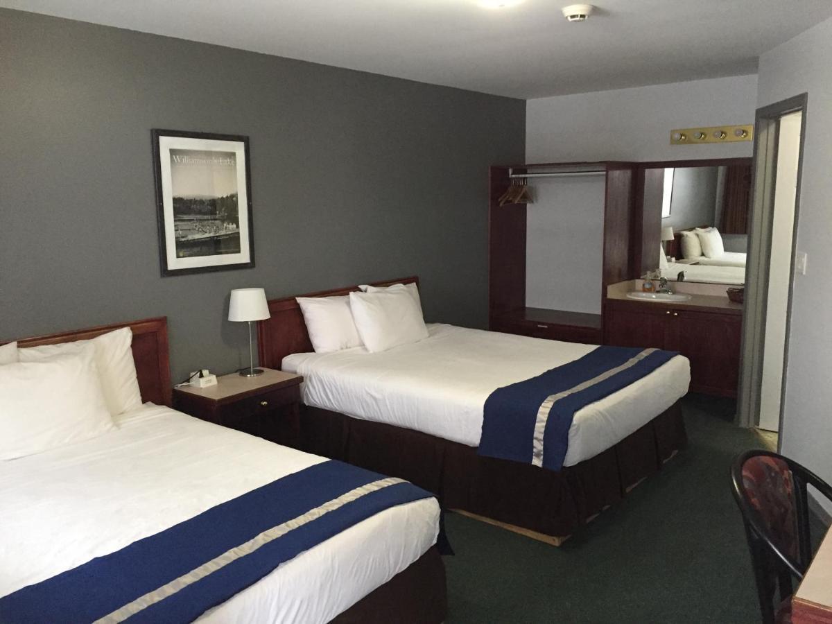Monashee Lodge Revelstoke Exteriér fotografie