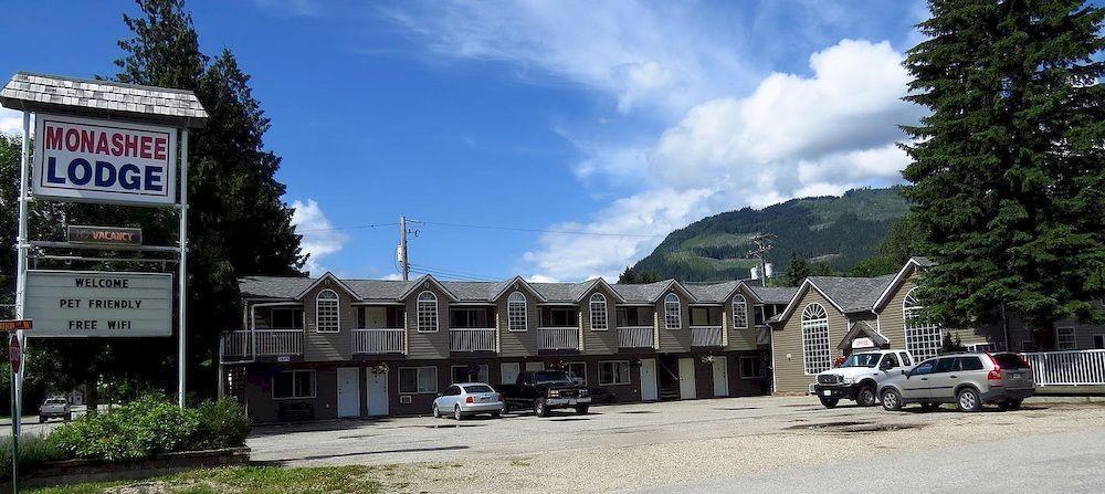 Monashee Lodge Revelstoke Exteriér fotografie